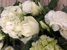 White Remembrance Wreath